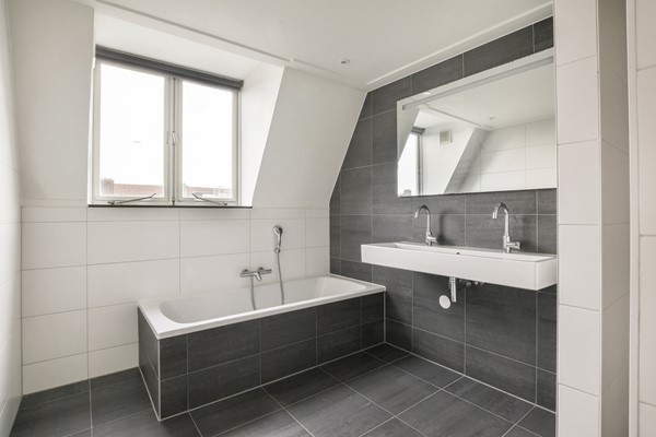 Medium property photo - Churchill-laan 189-4, 1078 EA Amsterdam